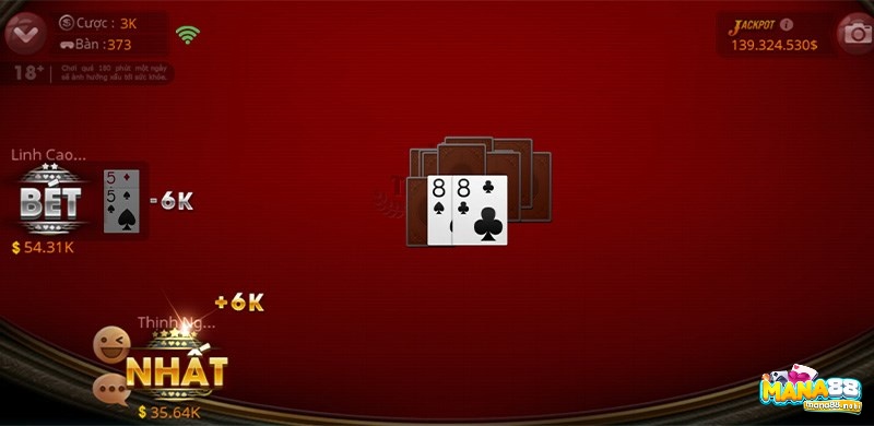 Game thủ đánh hết các thẻ bài trên tay đầu tiên sẽ là người chiến thắng