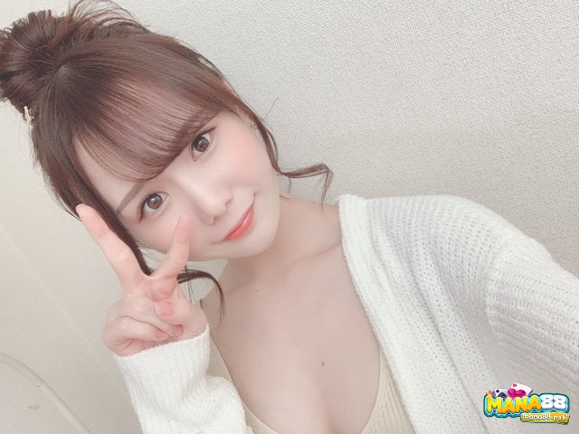 Miru Sakamichi là một diễn viên trong ngành công nghiệp giải trí JAV Nhật 