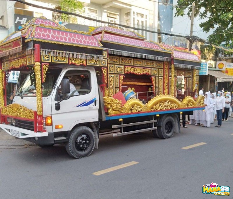 Mộng thấy xe tang thường mang cảm giác lo lắng và sợ hãi