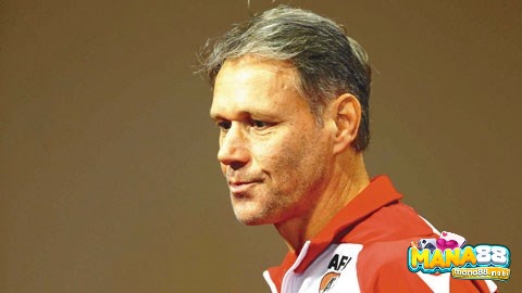 Van Basten rời khỏi AZ Alkmaar vào năm 2016