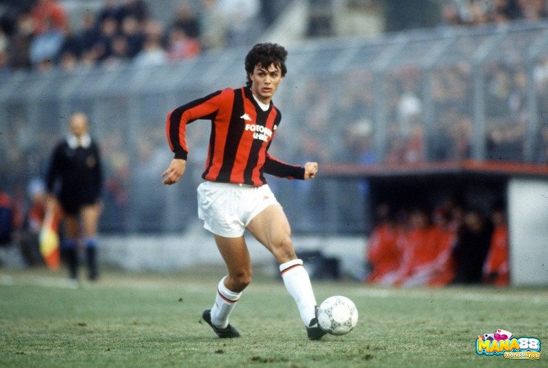 Cùng Mana88 tìm hiểu chi tiết về tiểu sử Paolo Maldini nhé