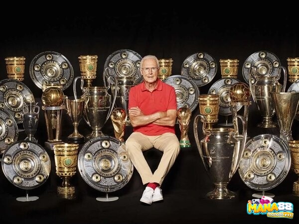 Số danh hiệu Beckenbauer có được trong sự nghiệp cầu thủ và HLV