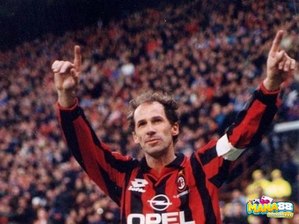 Tiểu sử Franco Baresi - tượng đài vĩ đại của AC Milan