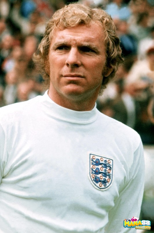 Cùng Mana88 tìm hiểu về tiểu sử Bobby Moore nhé!