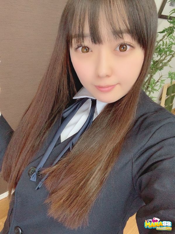 Rina tham gia thị trường phim người lớn ở tuổi 38 là độ tuổi khá lớn so với các đồng nghiệp