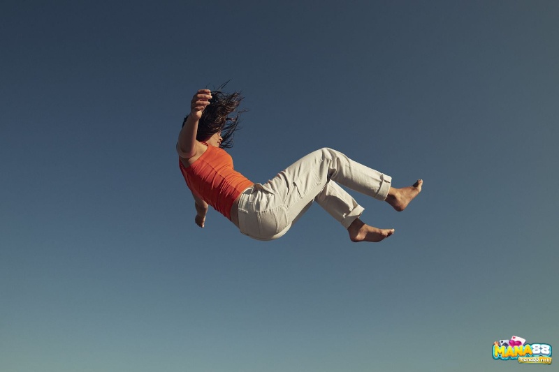 Giải mã giấc mơ thấy mình bay và tìm ra điềm báo từ tiềm thức 